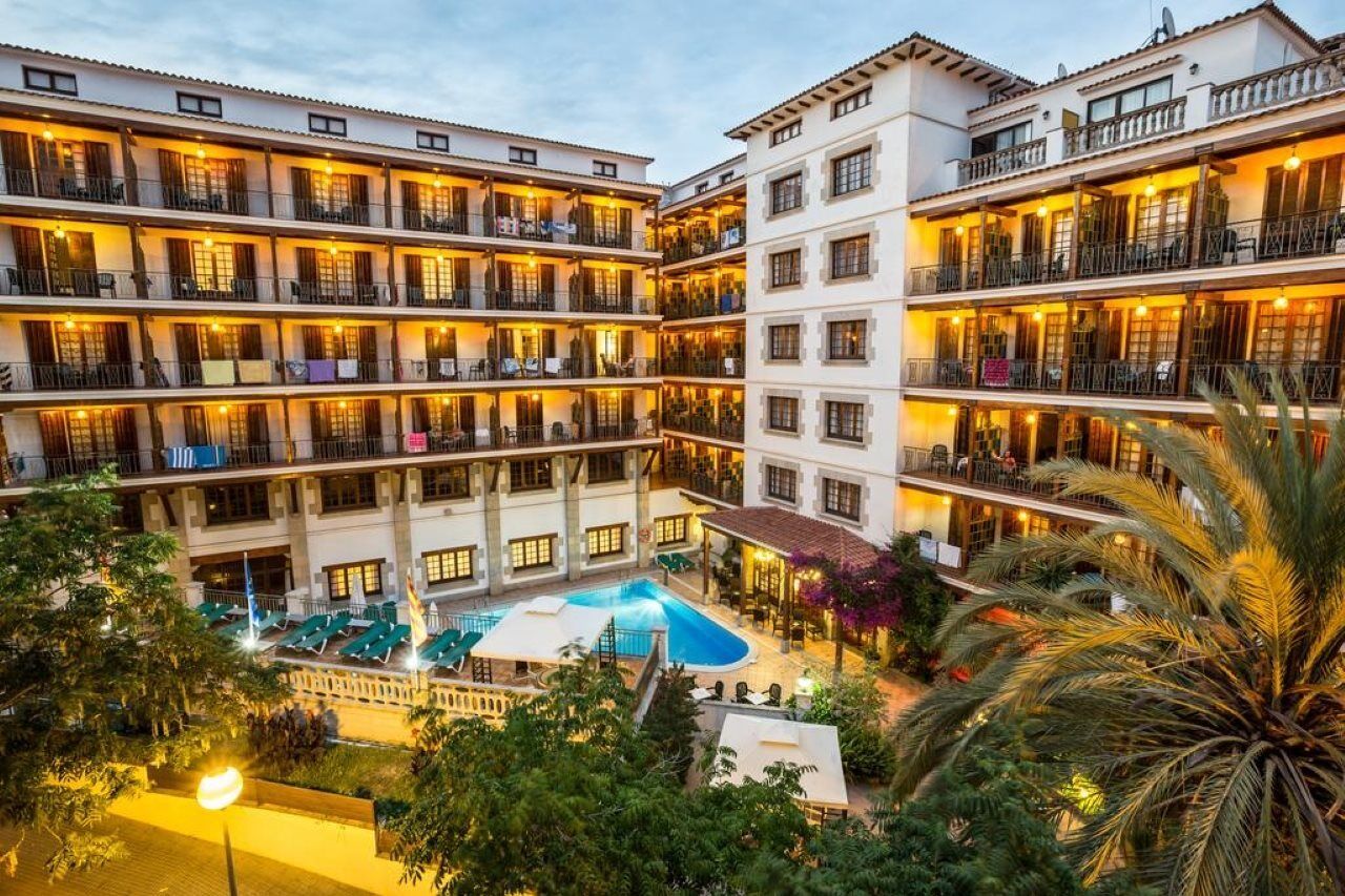 Hotel La Carolina Lloret de Mar Exterior photo